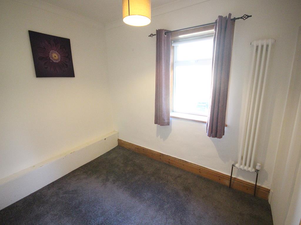 2 bedroom mid terrace house For Sale in Winewall - 2016-02-10 14.51.49-2.jpg